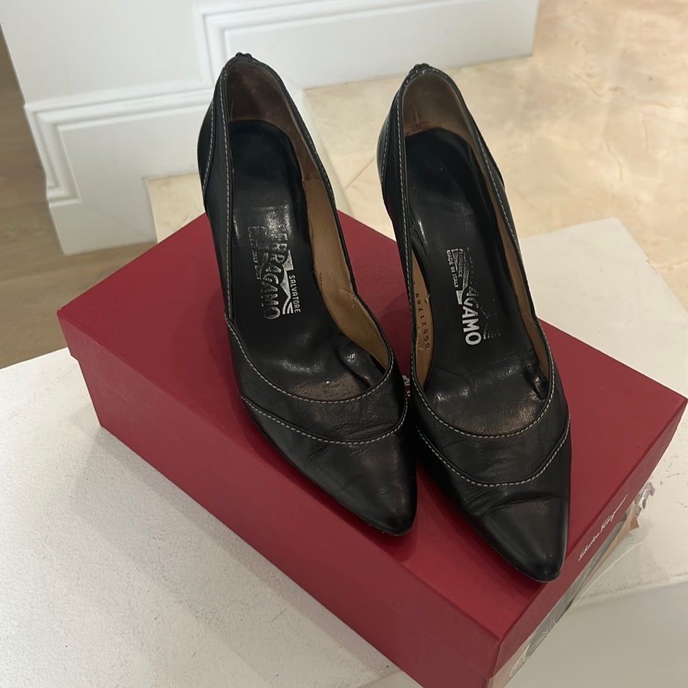 Black Ferragamo size 8 pump